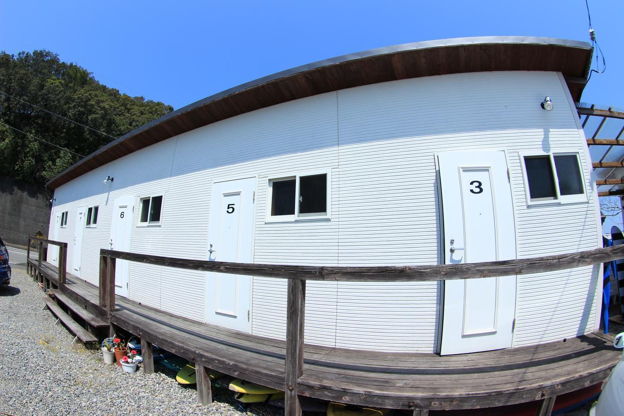 Pavilionsurf&Lodge Shishikui Екстериор снимка